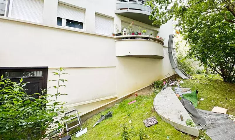 Effondrement d'un balcon à Paris